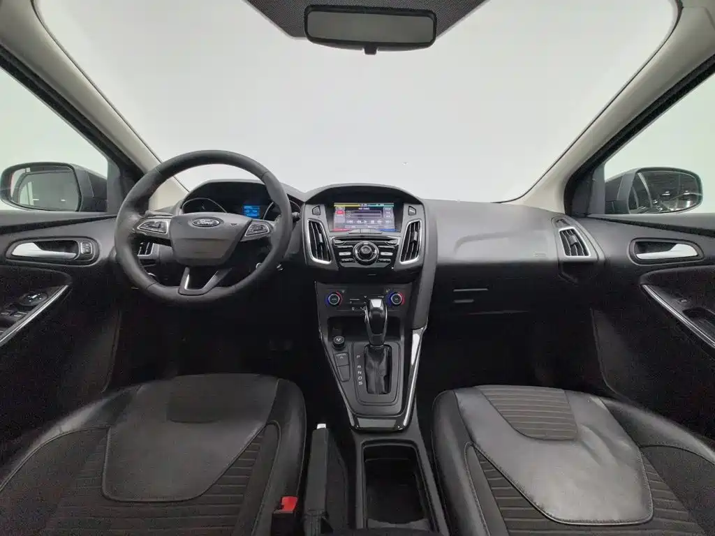 Ford Focus — миниатюра 5