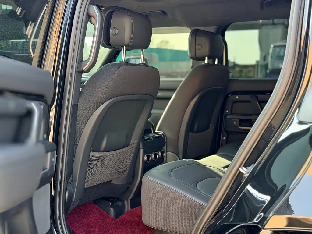 Land Rover Defender — миниатюра 15