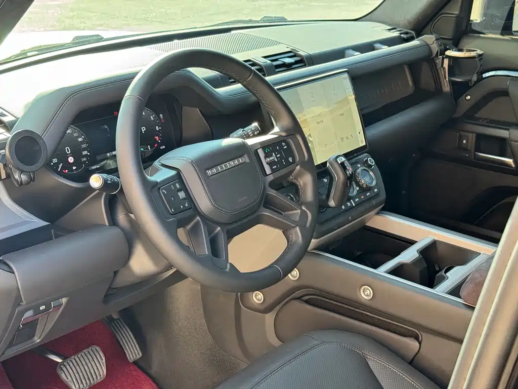 Land Rover Defender — миниатюра 6