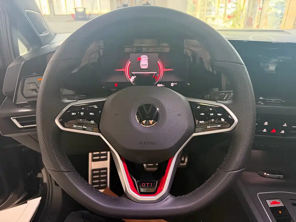 Volkswagen Golf GTI — миниатюра 8