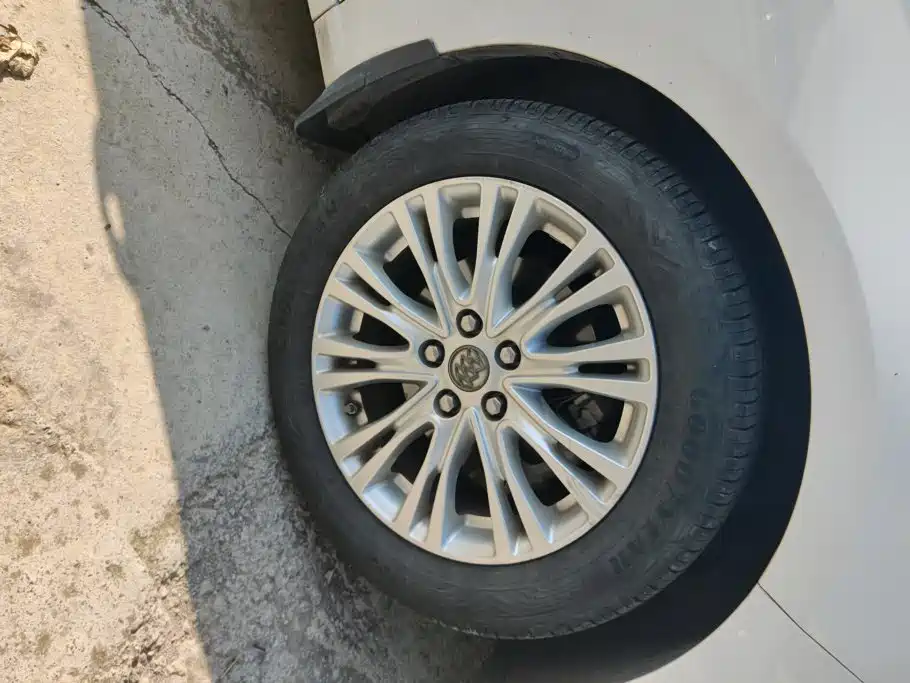 Buick Excelle — миниатюра 6
