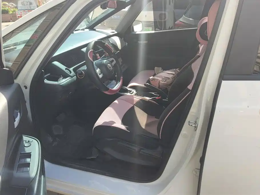 Honda Fit — миниатюра 9