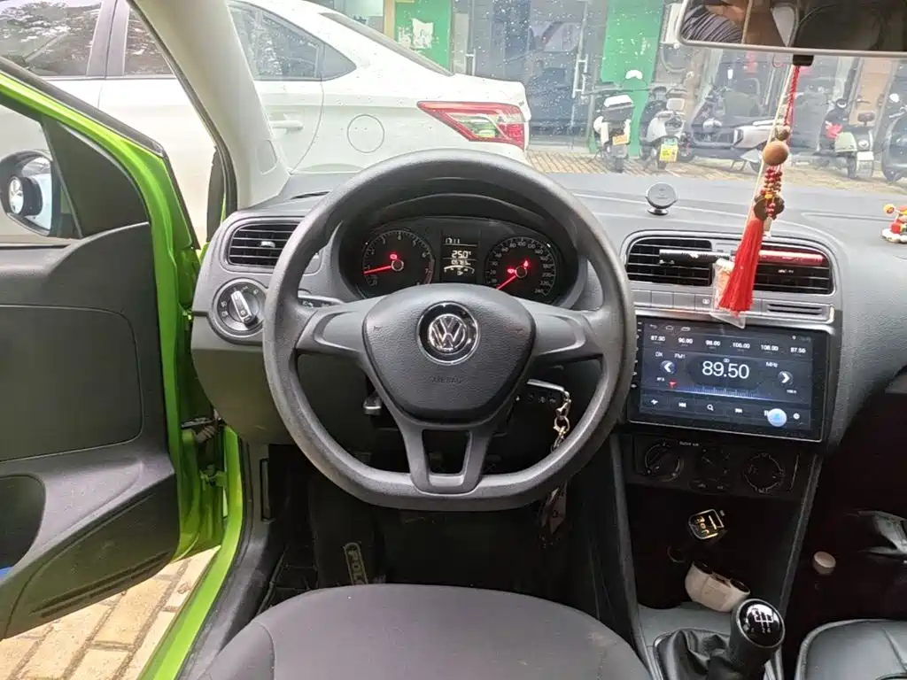 Volkswagen Polo — миниатюра 11