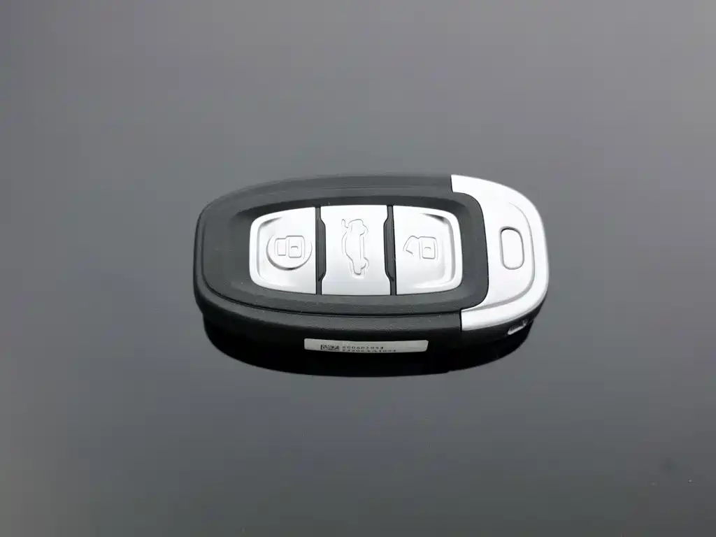 Hongqi Hongqi E-QM5 — миниатюра 19