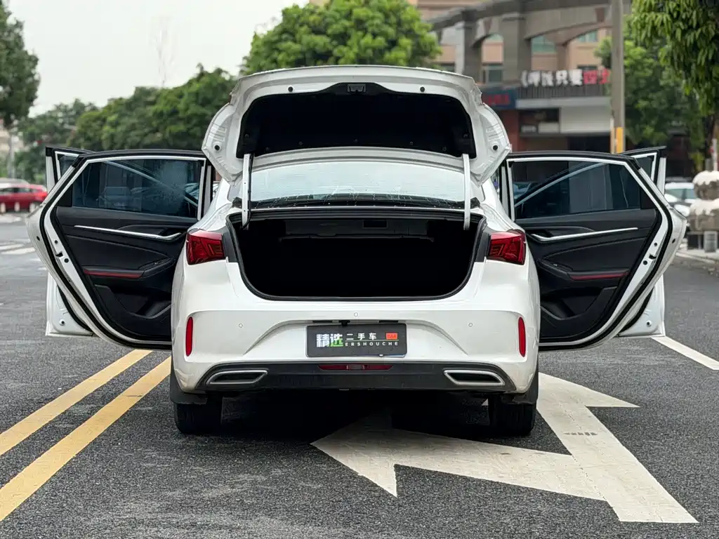 Changan Eado — миниатюра 16