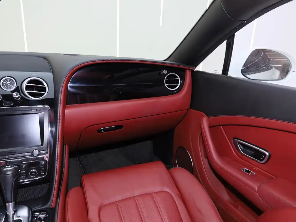 Bentley Continental — миниатюра 21