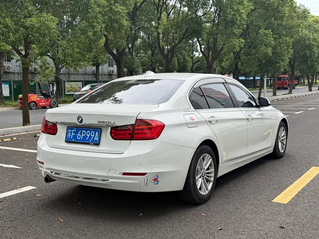 BMW 3 Series — миниатюра 4