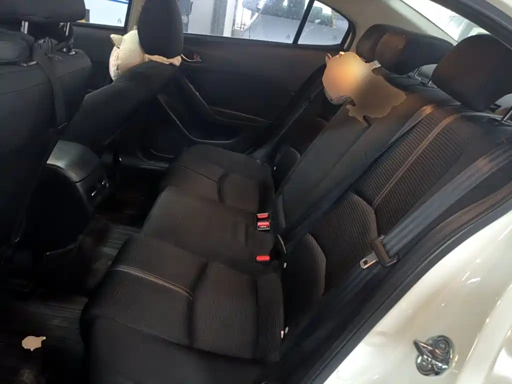 Mazda 3 Axela — миниатюра 17