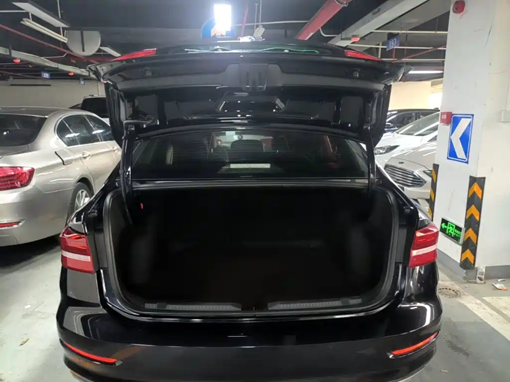 Volkswagen Lavida — миниатюра 19
