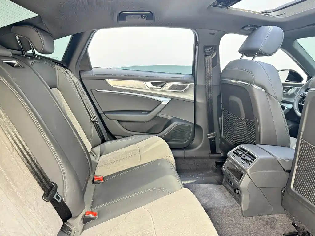 Audi A6L — миниатюра 8