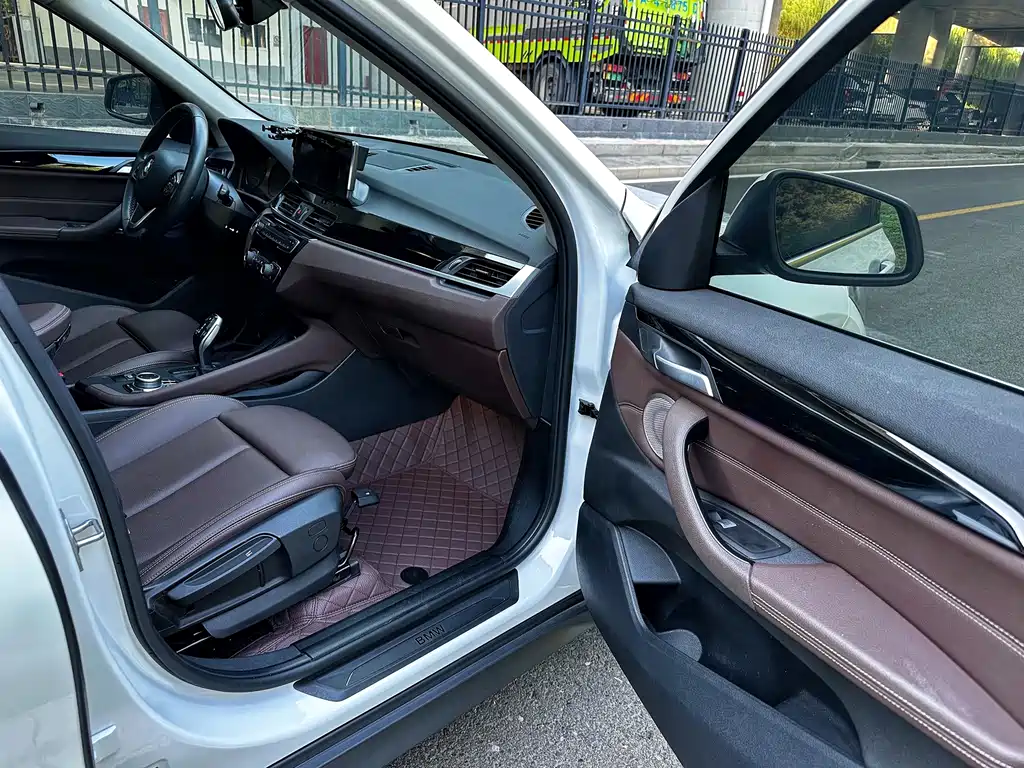 BMW X1 — миниатюра 9