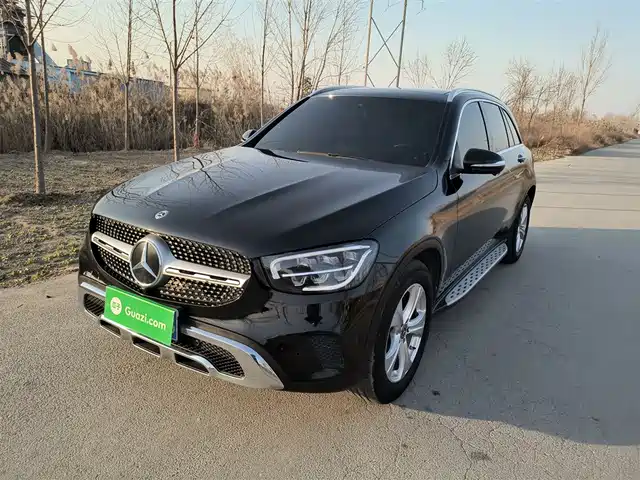 MERCEDES BENZ GLC