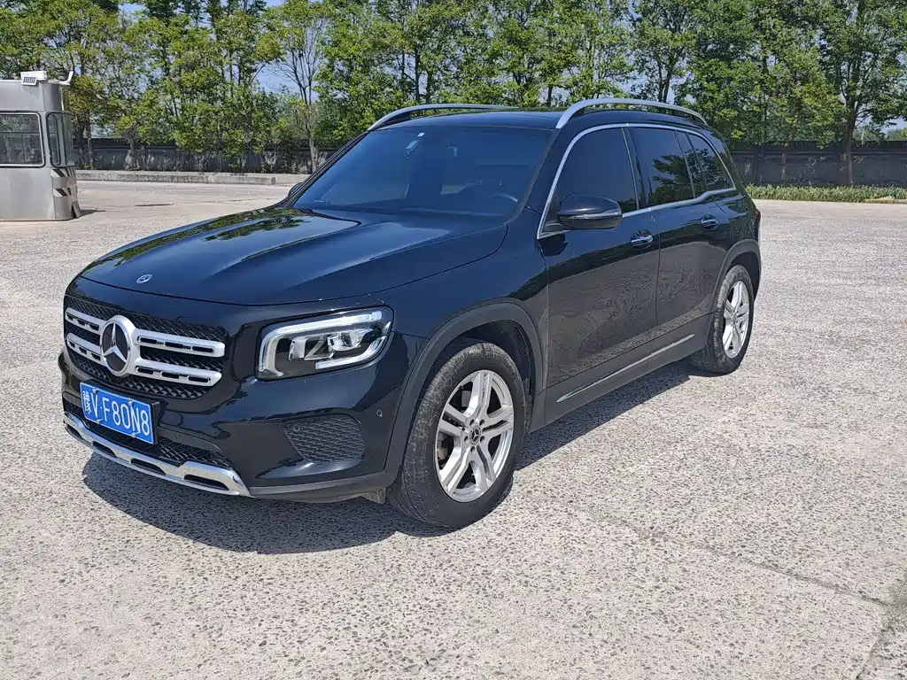 Mercedes-Benz GLB 2021