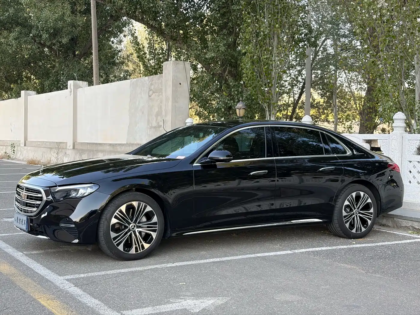 奔驰E级 2025款 E 300 L 豪华型 2025