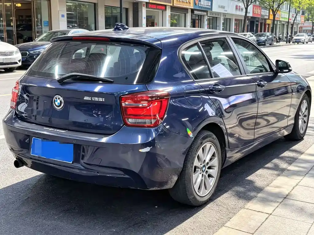 BMW 1 Series (Import) — миниатюра 9