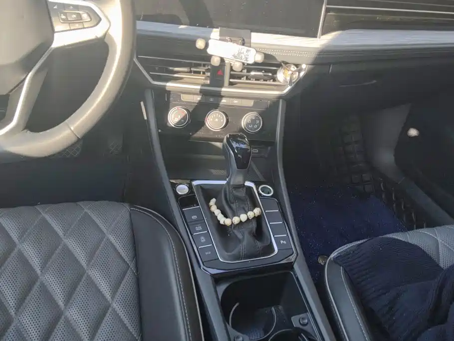 Volkswagen Sagitar — миниатюра 15