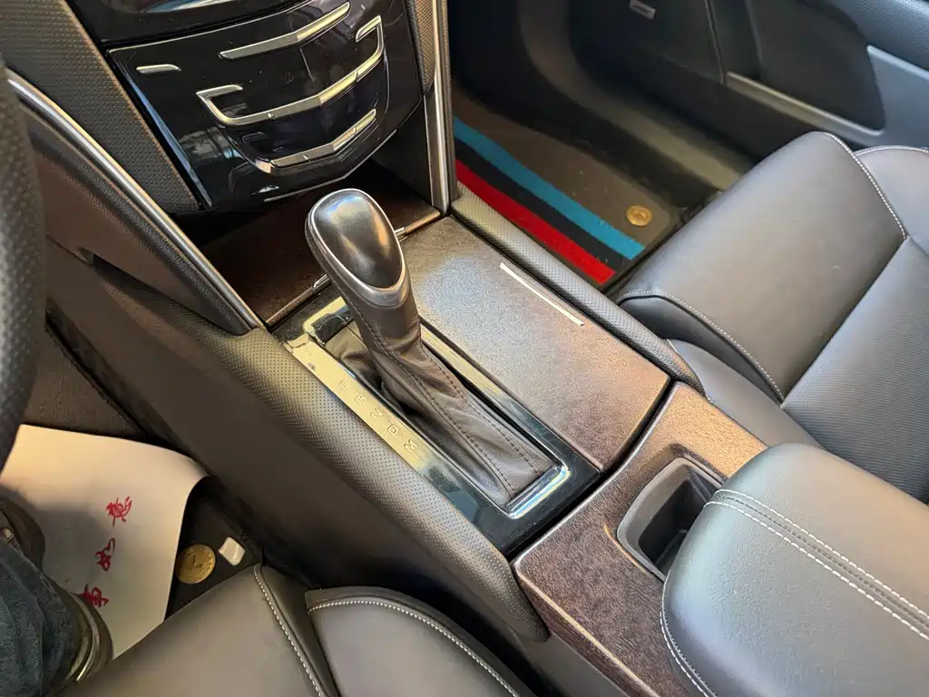 Cadillac XTS — миниатюра 11