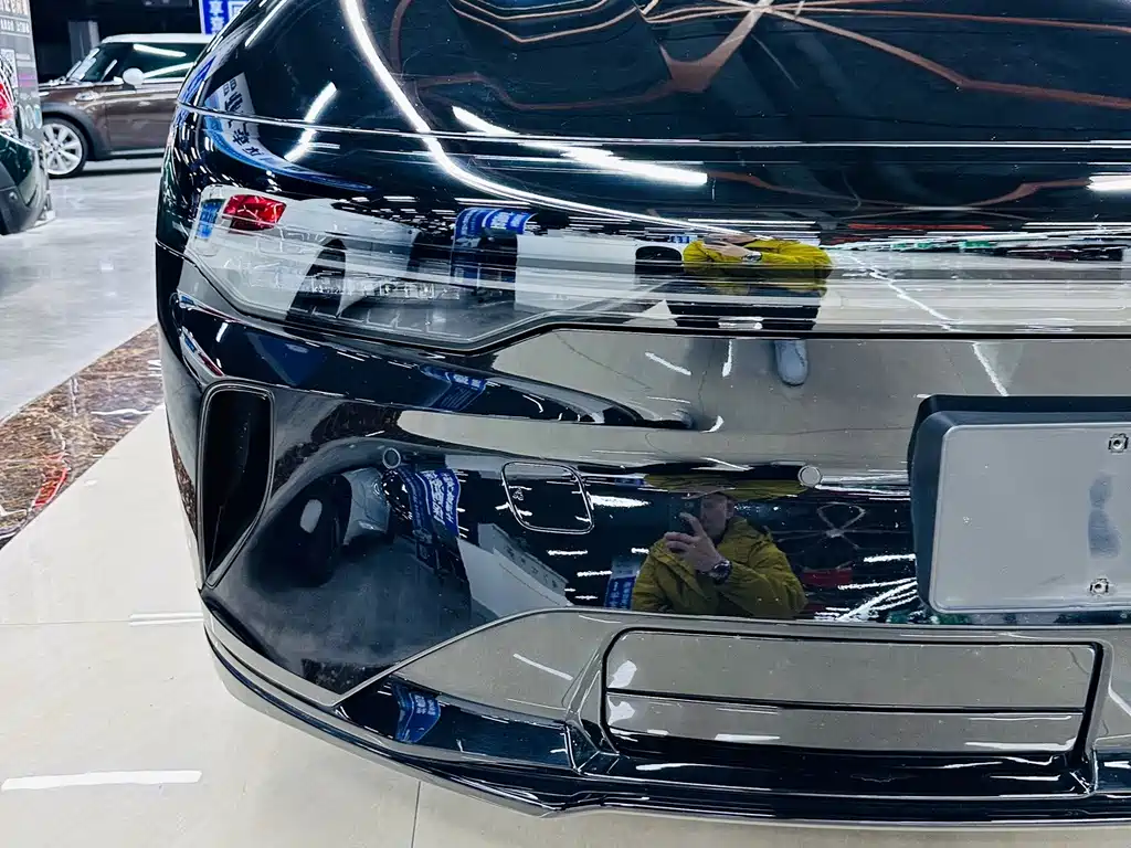 Zeekr 007GT — миниатюра 10