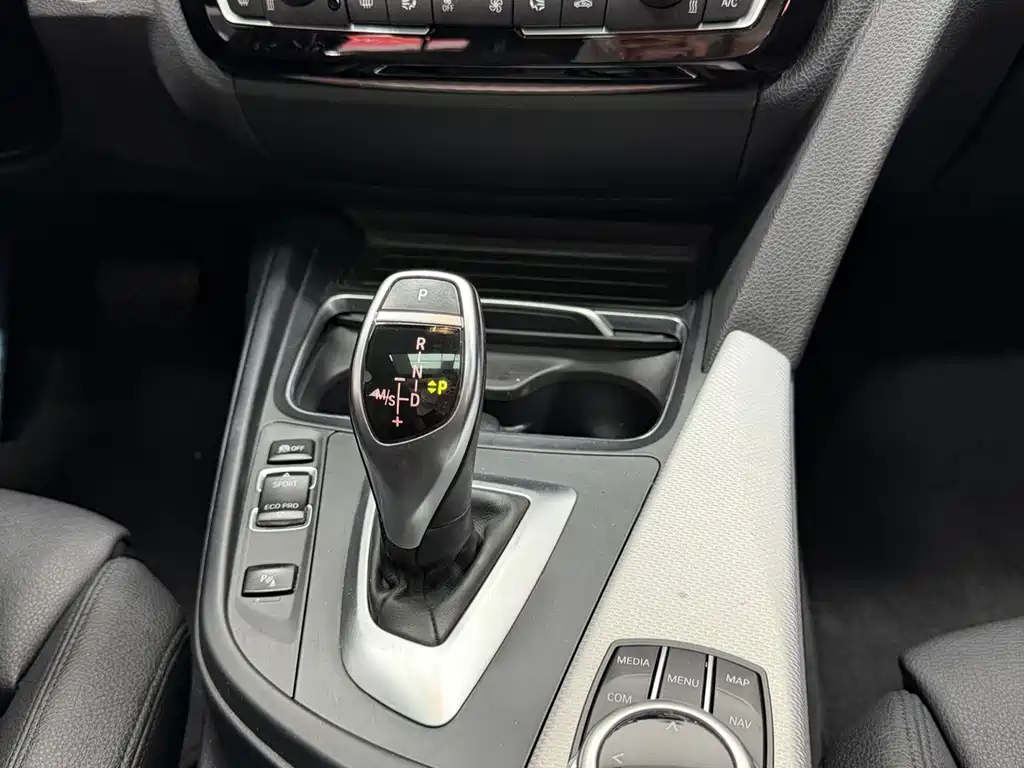 BMW 3 Series GT — миниатюра 13
