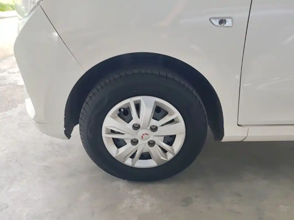 Wuling Hongguang — миниатюра 23