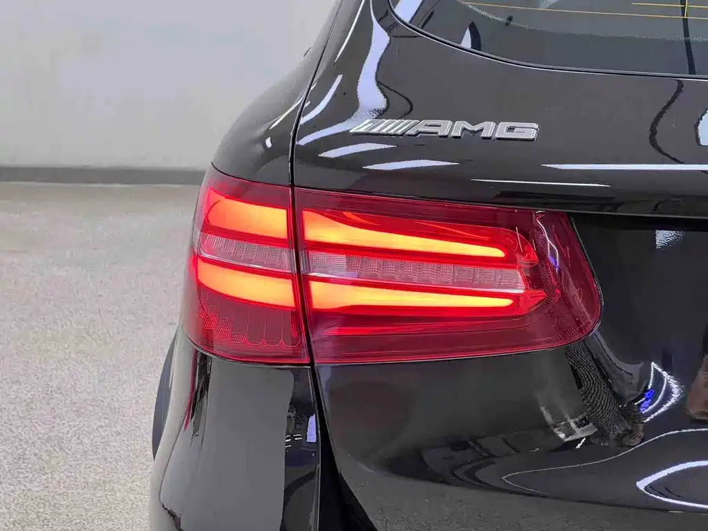 Mercedes-Benz GLC AMG — миниатюра 6