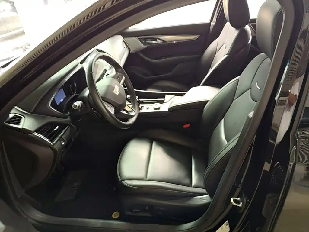Cadillac CT5 — миниатюра 15