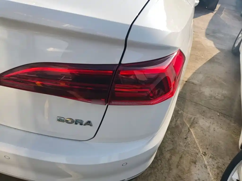 Volkswagen Bora — миниатюра 8