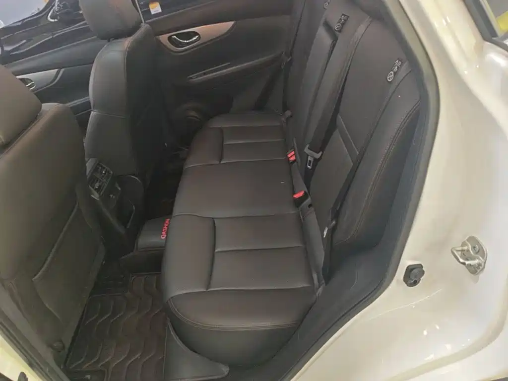 Nissan Qashqai — миниатюра 17
