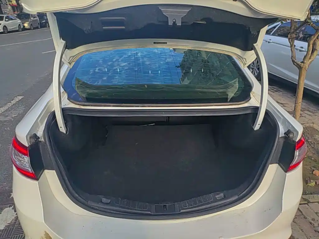 Ford Mondeo — миниатюра 19