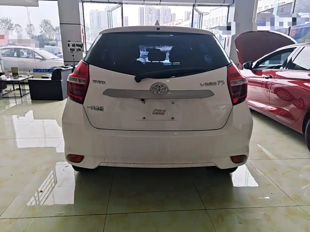 Toyota Vios FS — миниатюра 6