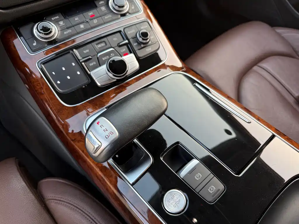 Audi A8 — миниатюра 18