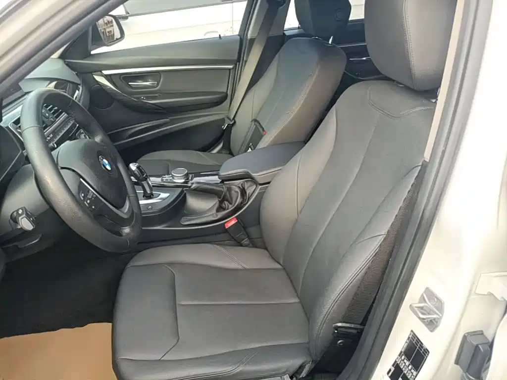 BMW 3 Series — миниатюра 15