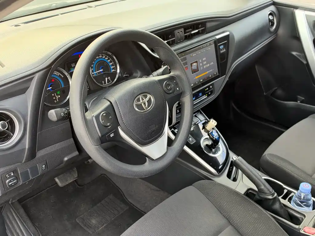 Toyota Corolla — миниатюра 10