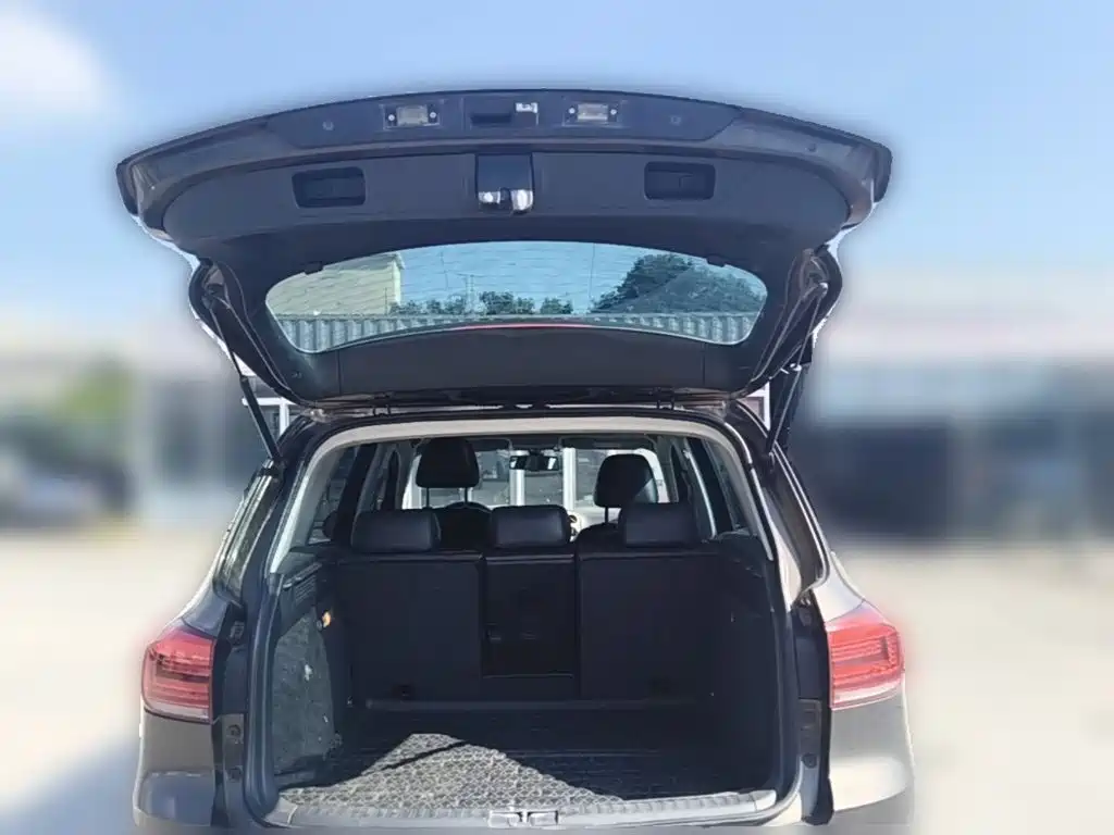 Volkswagen Tiguan — миниатюра 24