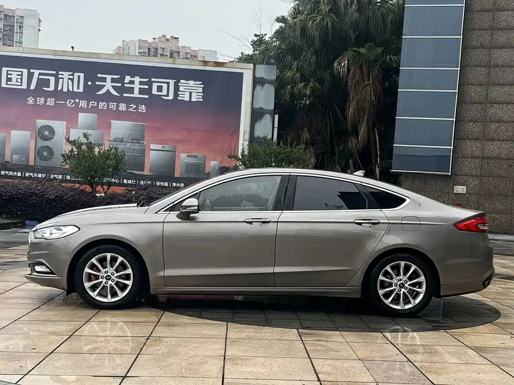 Ford Mondeo — миниатюра 15
