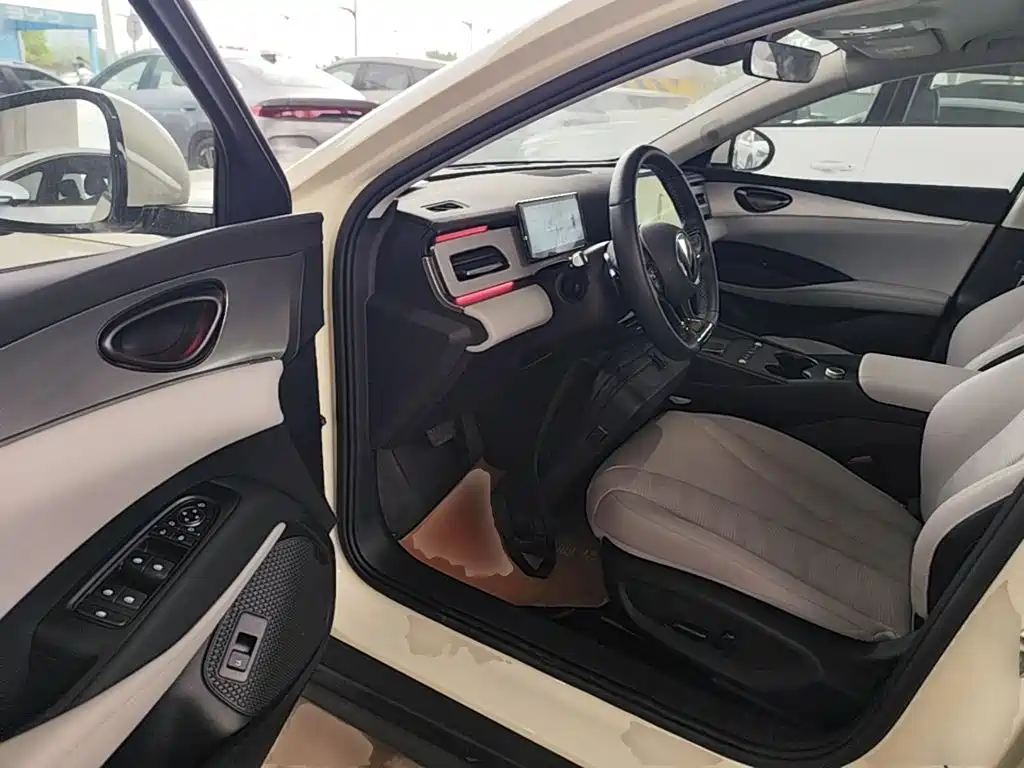 BYD Seal 06 DM-i Touring — миниатюра 16
