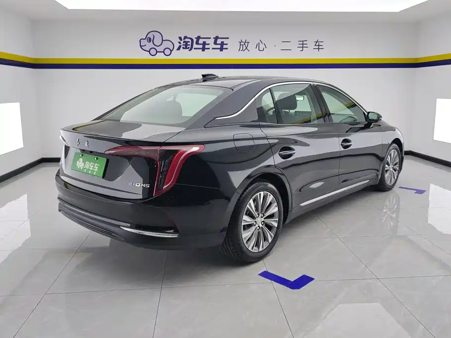 Hongqi Hongqi E-QM5 — миниатюра 3