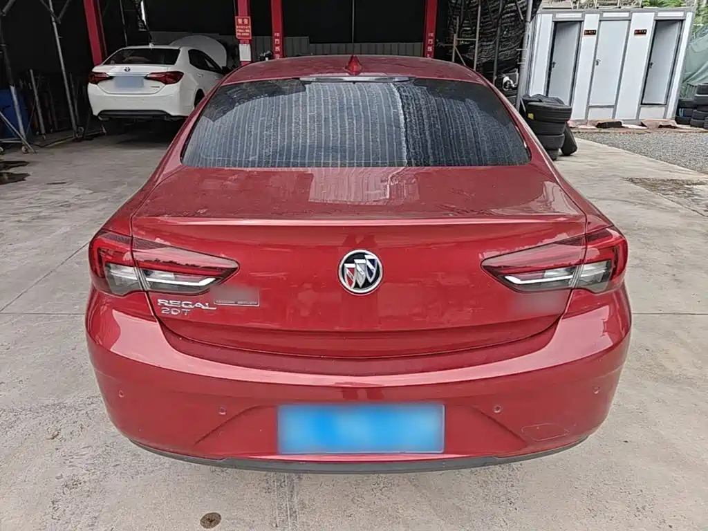 Buick Regal — миниатюра 6