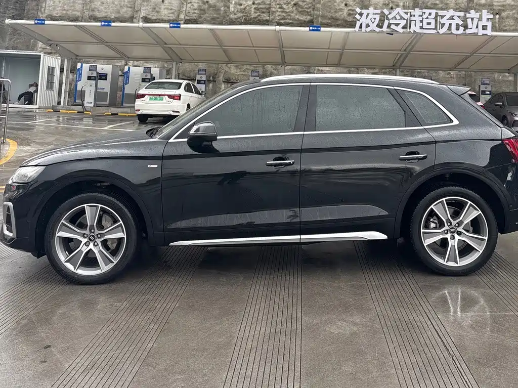 Audi Q5L — миниатюра 3