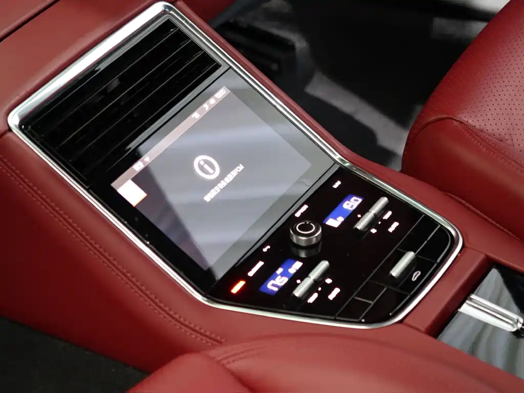 Porsche Panamera — миниатюра 10