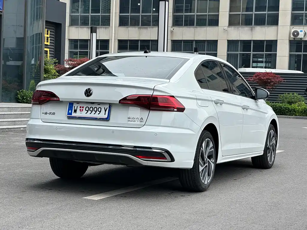 Volkswagen Bora — миниатюра 6