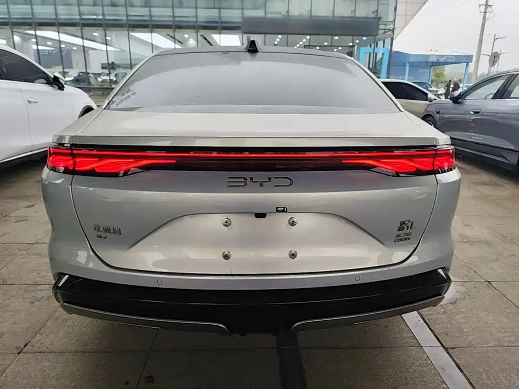 BYD Han L — миниатюра 6