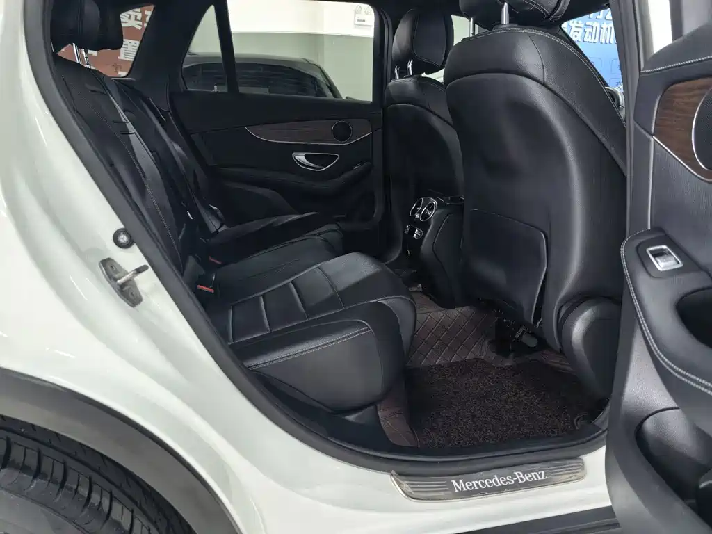 Mercedes-Benz GLC — миниатюра 44