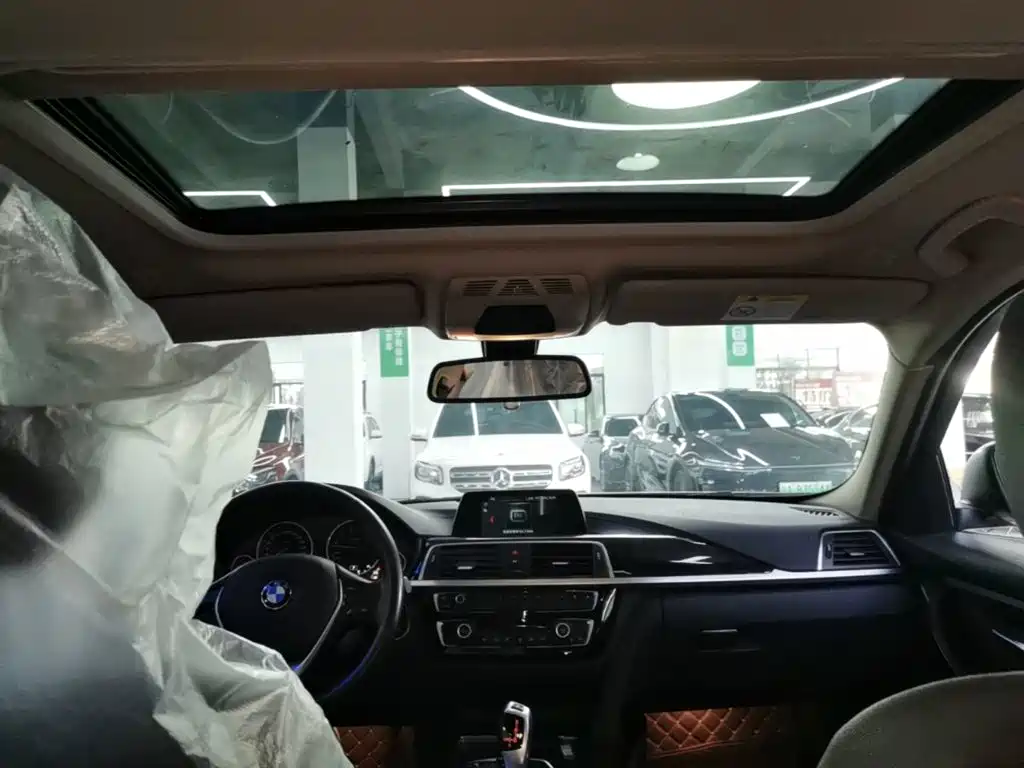 BMW 3 Series — миниатюра 18