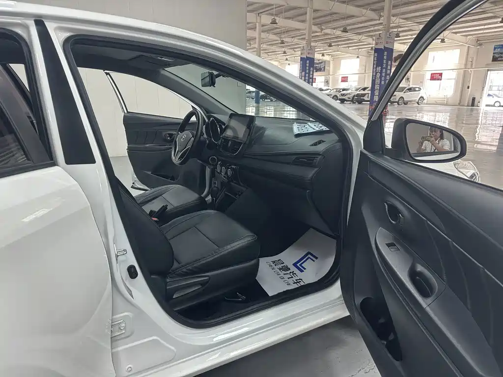 Toyota Vios — миниатюра 13