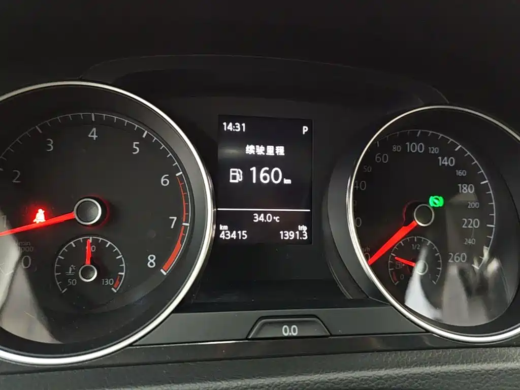 Volkswagen Golf — миниатюра 12