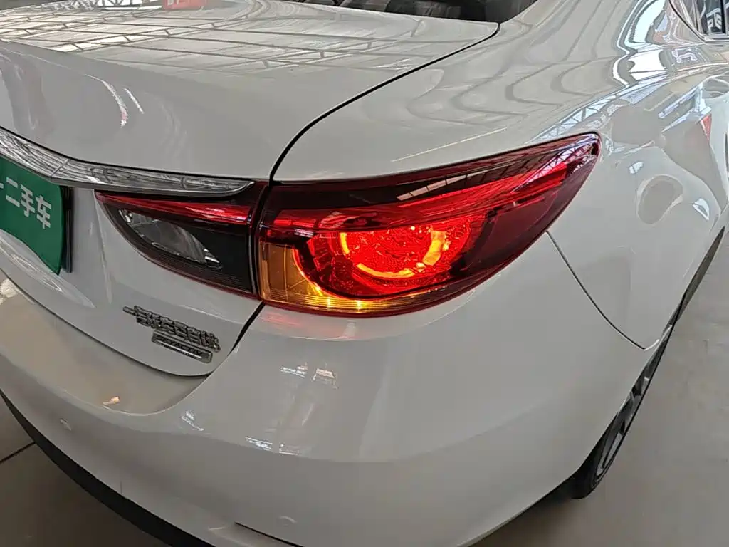 Mazda Atenza — миниатюра 8