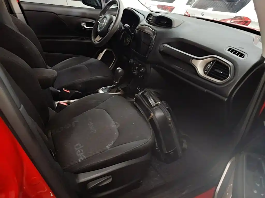 Jeep Renegade — миниатюра 25