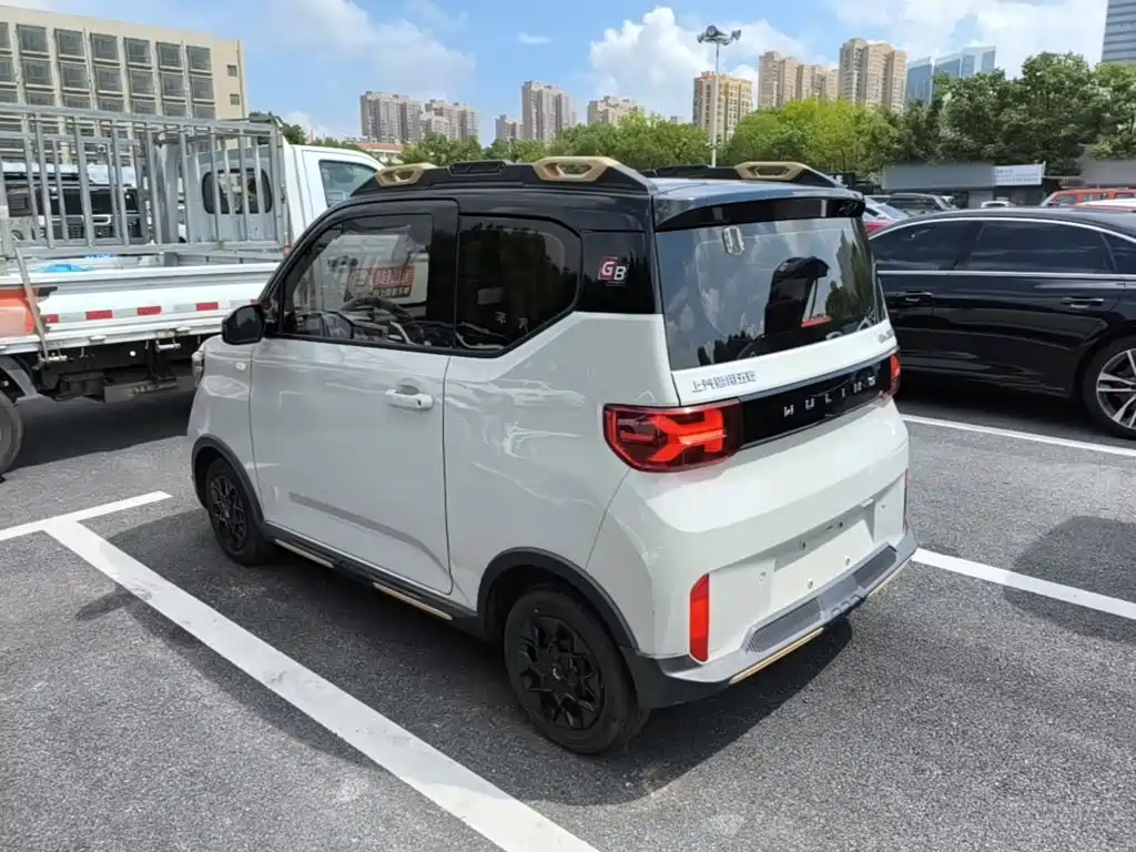 Wuling MINIEV — миниатюра 5