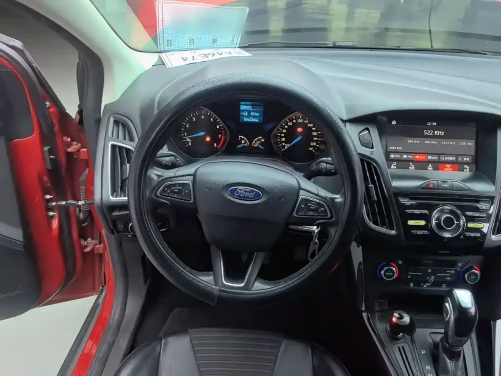 Ford Focus — миниатюра 11